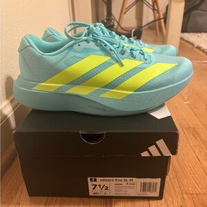 Adidas EVO SL Shoes - men’s 7.5 / women’s 8.5